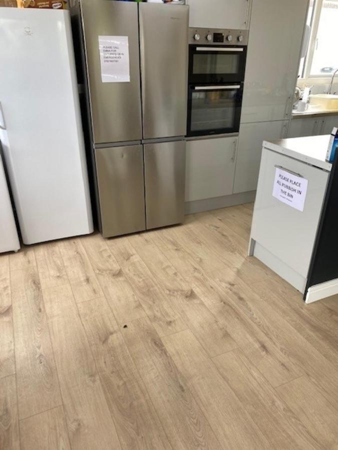 איילסברי Bucks Accommodation מראה חיצוני תמונה