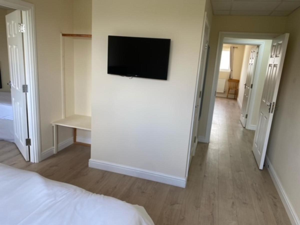 איילסברי Bucks Accommodation מראה חיצוני תמונה