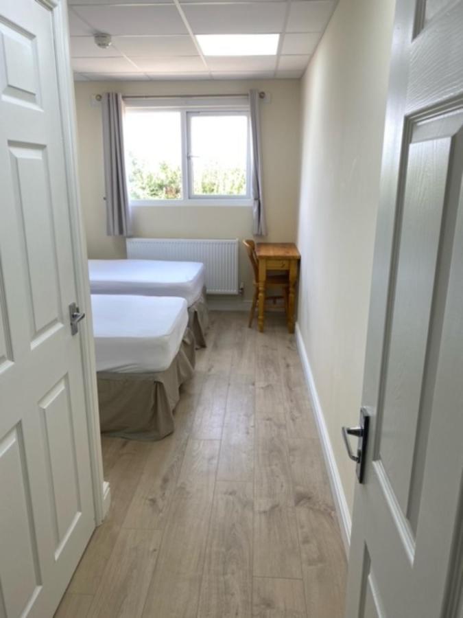 איילסברי Bucks Accommodation מראה חיצוני תמונה